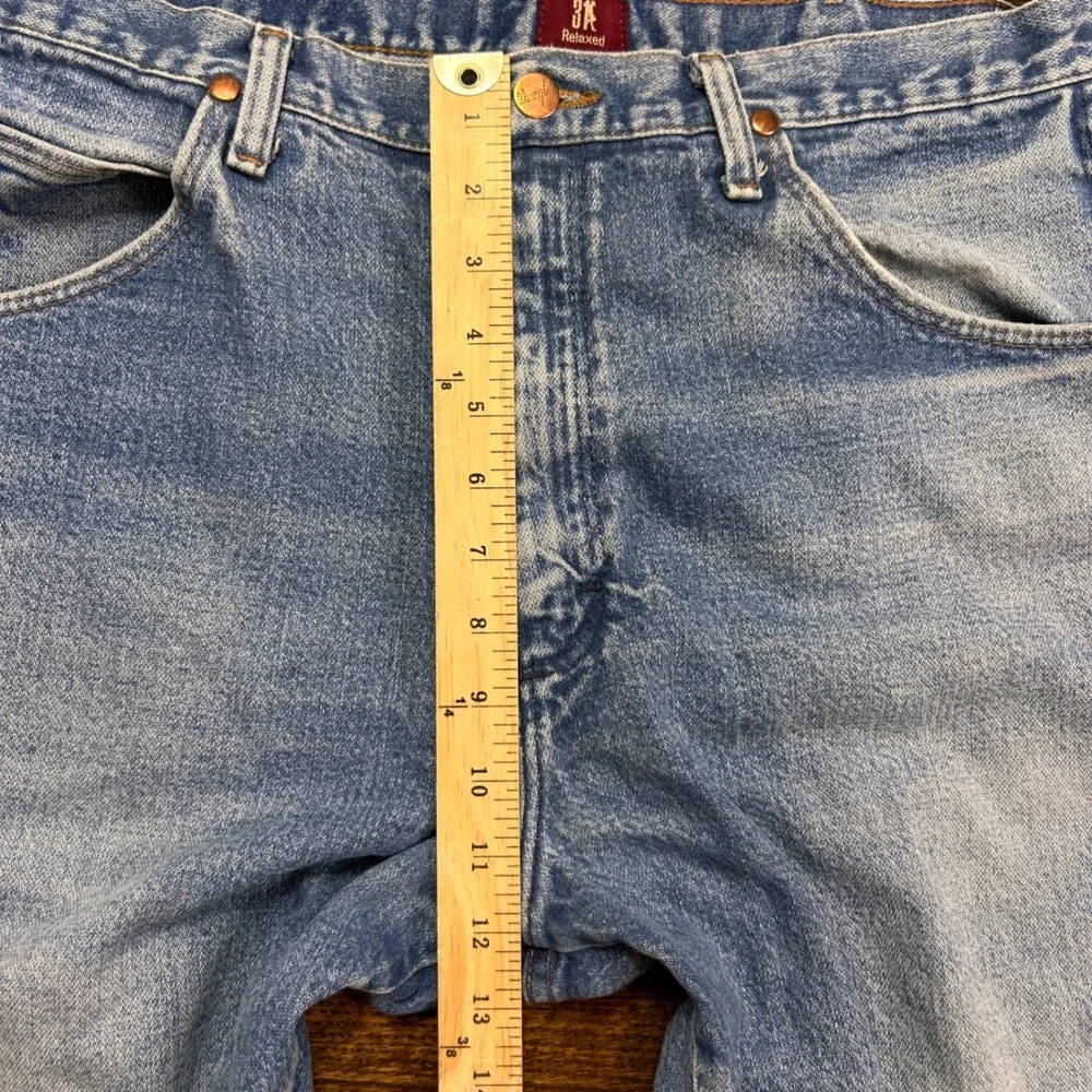 Wrangler 31MWZPW Relaxed Fit Jeans Mens 36x32 Light Wash Blue Denim Cotton